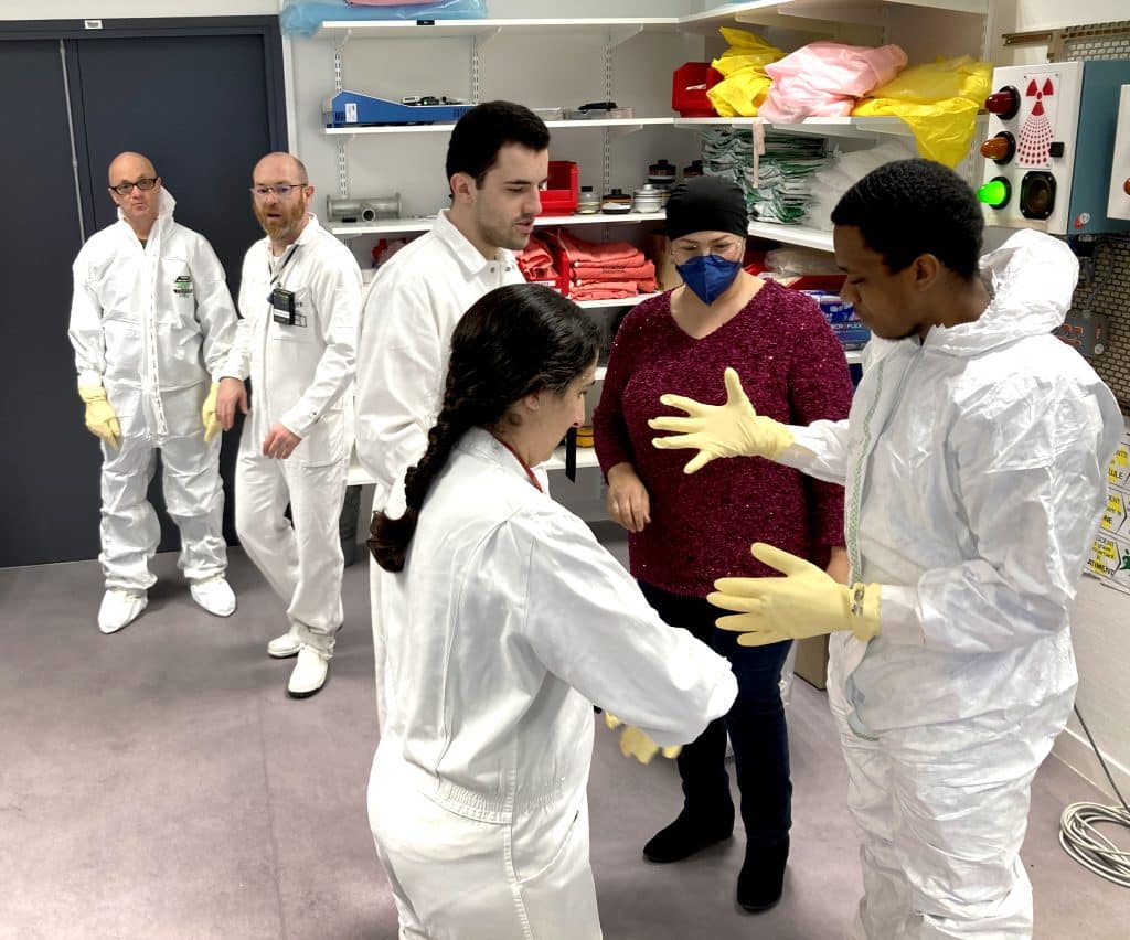 Du 5 au 9 février 2024, aura lieu la deuxième édition de la Semaine des métiers du nucléaire coorganisée par l’Université des métiers du nucléaire UMN avec Pôle Emploi, en partenariat avec l’ensemble des membres fondateurs de l’UMN dont le CEA et l'INSTN. Cet événement national vise à organiser des actions permettant de faire découvrir les métiers, les formations et les emplois du nucléaire : des visites d’entreprises, des jobs dating, forums de recrutement, web conférences….