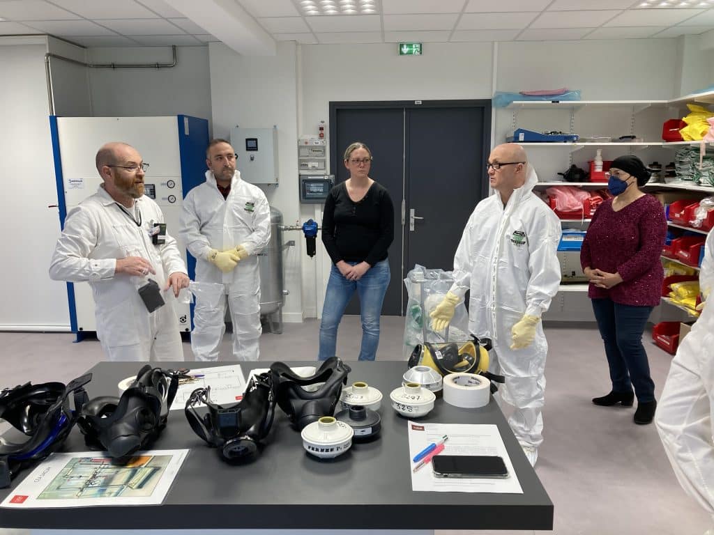 Du 5 au 9 février 2024, aura lieu la deuxième édition de la Semaine des métiers du nucléaire coorganisée par l’Université des métiers du nucléaire UMN avec Pôle Emploi, en partenariat avec l’ensemble des membres fondateurs de l’UMN dont le CEA et l'INSTN. Cet événement national vise à organiser des actions permettant de faire découvrir les métiers, les formations et les emplois du nucléaire : des visites d’entreprises, des jobs dating, forums de recrutement, web conférences….